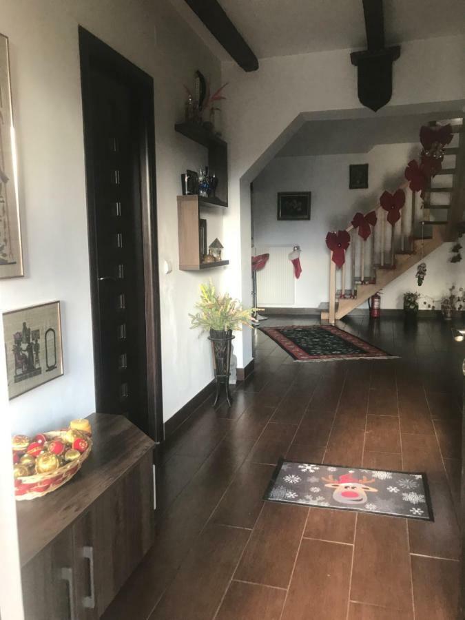 Casa Csiki Villa Rîşnov Buitenkant foto