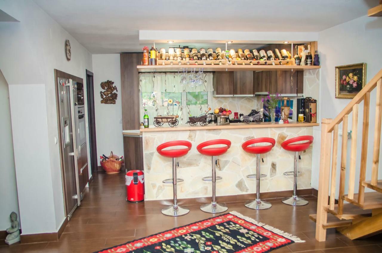 Casa Csiki Villa Rîşnov Buitenkant foto